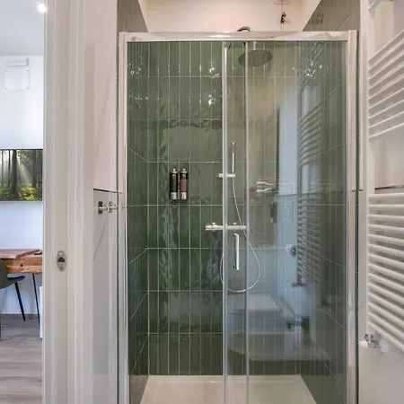 Pensjonat Versilia Mia - At 8min By Walk! New Rooms! Air Condition! Viareggio